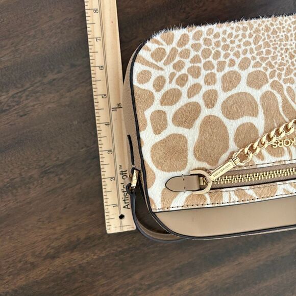 Michael Kors Jet Set East West Chain Crossbody bag in a camel giraffe print NEW - Picture 9 of 10